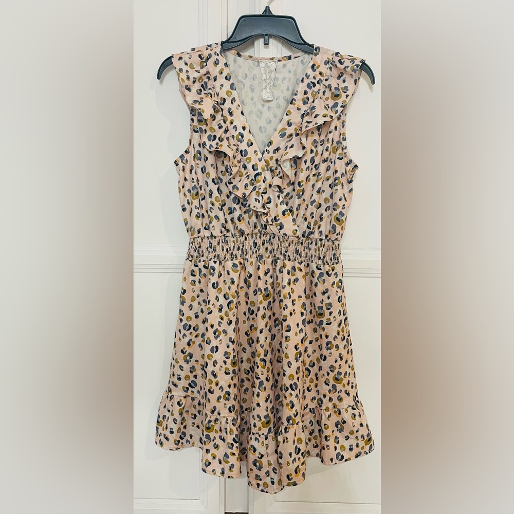 Sadie & Sage blush pink leopard print ruffle shoulder‎ sleeveless dress Large
